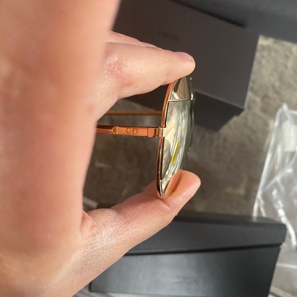 BNIB DIOR Split aviator sunglasses in rose gold - Picture 4 of 11